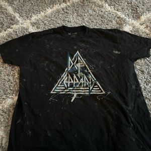 Def Leopard oversized band tee